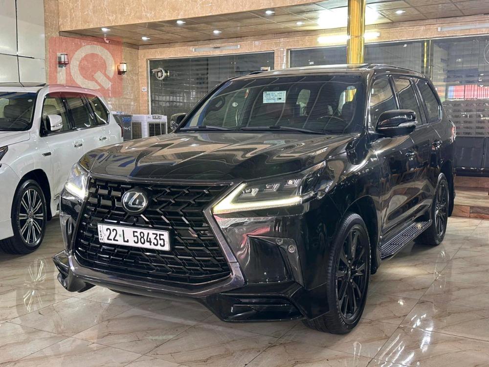 Lexus LX